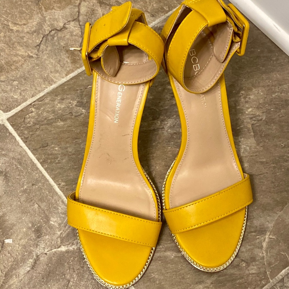 BCBGeneratation Jeddi mustard color heeled sandals